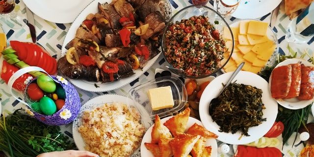 gor-davtyan-b1aT3t3uq2E-unsplash (1) Feast Around the World